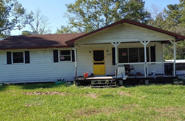 Texas Tranquility: Your Ideal Orange Rental Homes!