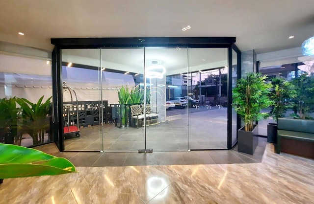 The 9 Residence Hotel