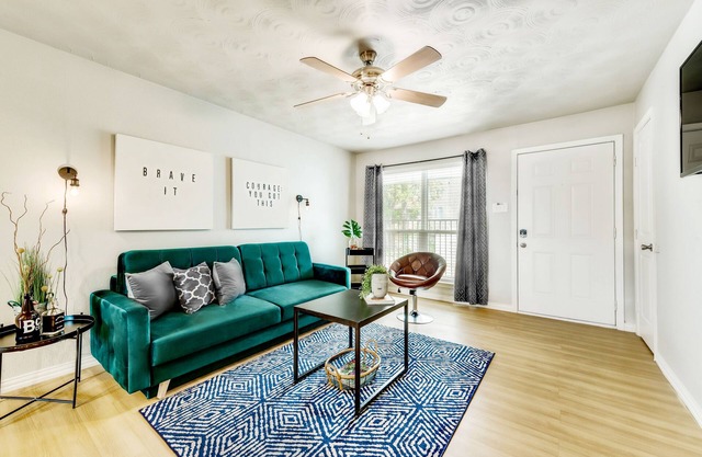 The Art Deco & Arboretum Tickets Included