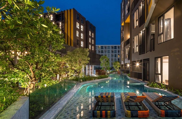 The Base central premium AAA+n1BR 2 POOL GYM COWORKING