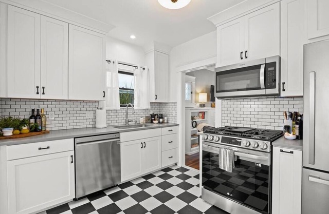 The Birdhouse at The Birdbath Bungalows