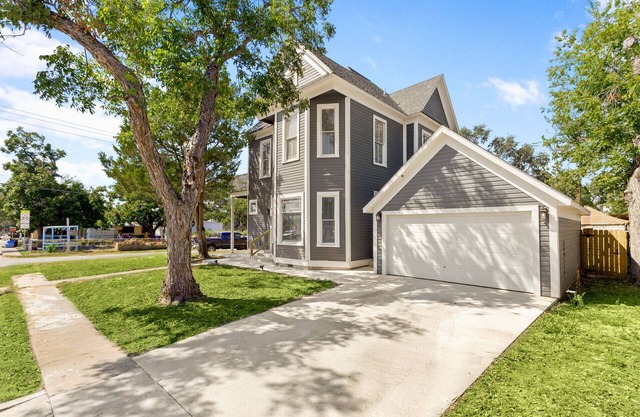 The Bowie Grand - Historic Comfort in Seguin