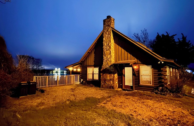 The Cabin at Caddo Crossing - for the vibe of an old-time lodge on the bayou!