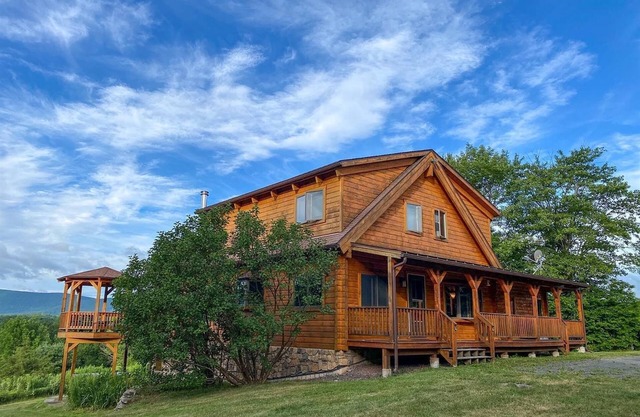 The Cabin Escape to Luxury, Privacy and Views