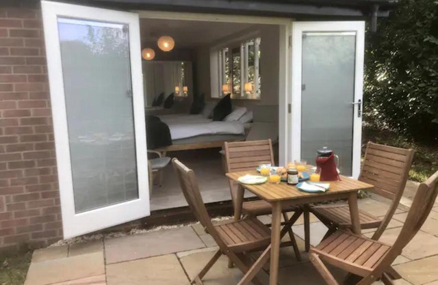The Chalet, Lime Tree Cottage Andover