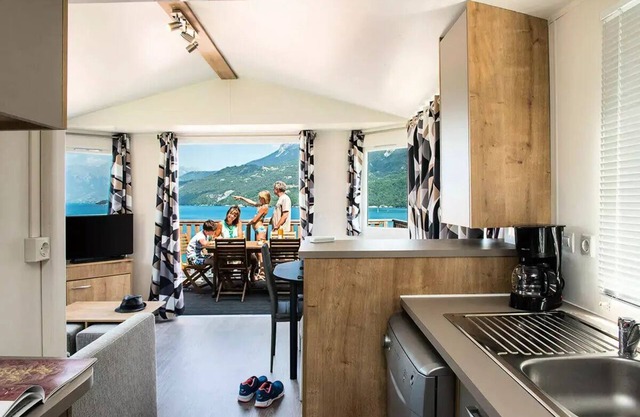 The Clos of the Ecrin du Lac * - 3 Room Chalet 4/6 People