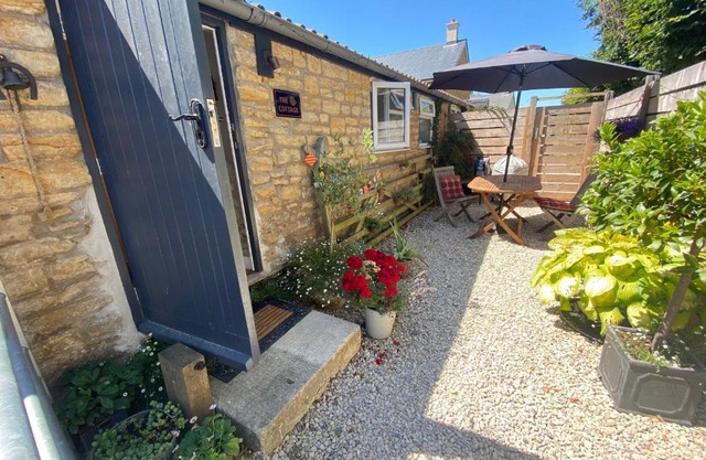 The Cottage at Churchill Farm