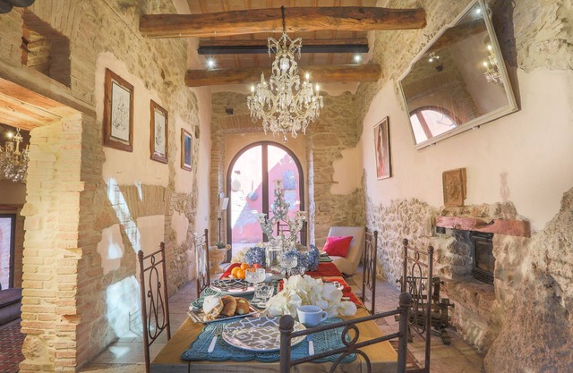 The Court of Narnia - Private Villa