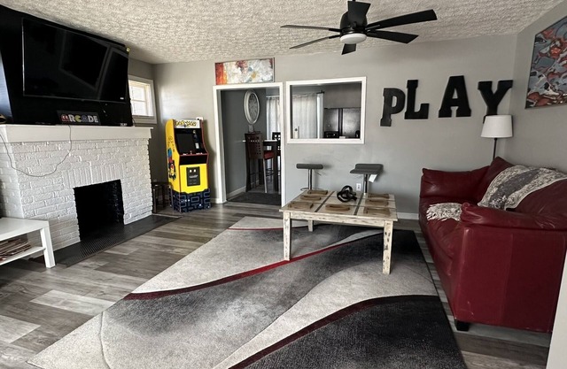 The Cozy "Gaming House"nn