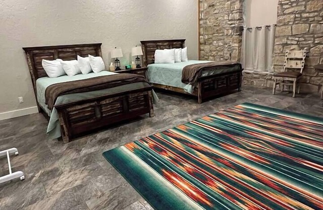 The Cross Bell Downtown 204