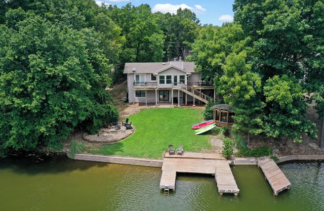 The Dock @ Loch Lomond: Lake - Hot Tub - Golf - Bike