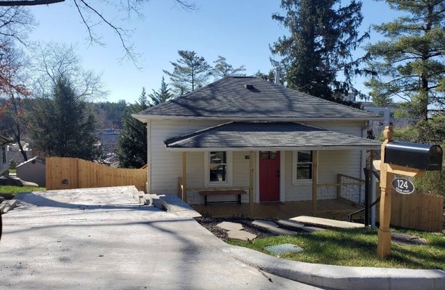 The Dodge House in Biltmore Village