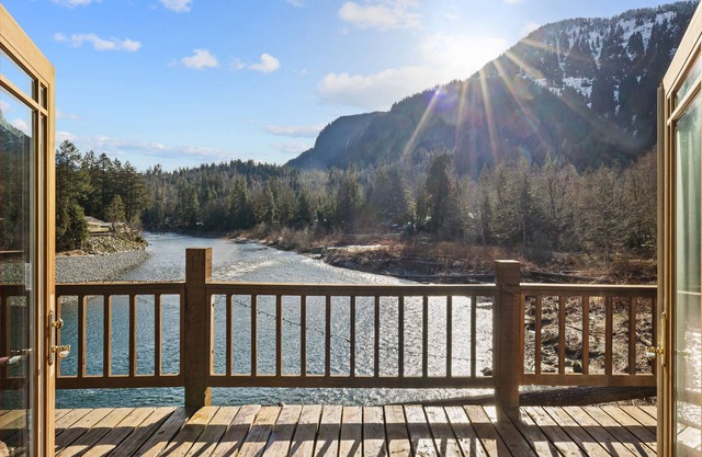 The Eagles Perch- views and adventure all around