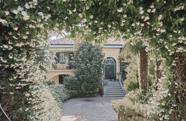 THE GARDEN OF ROSI - SMALL CORNER OF PEACE - CLOSE TO TURIN