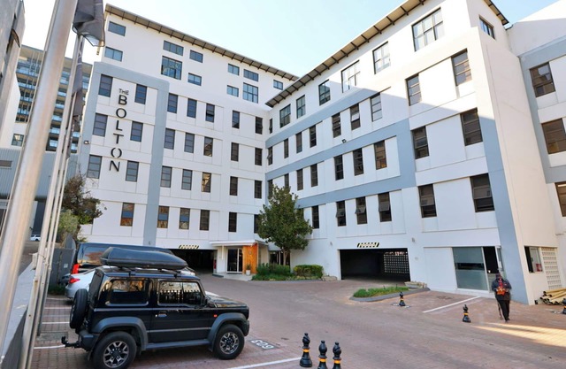 The Golden Getaway one Bed Apt. with Wifi