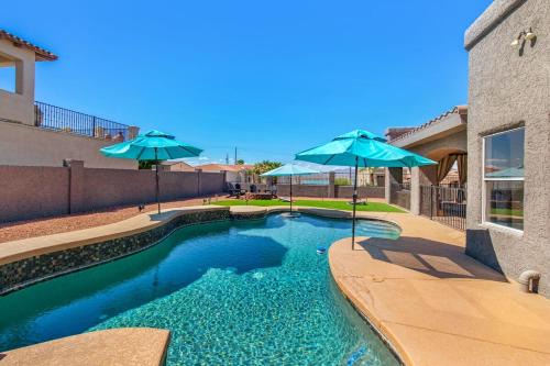 The Golden Hour Getaway Pool Lake Views Games