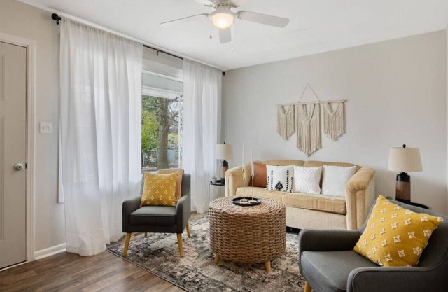 The Golden Villa Fayetteville