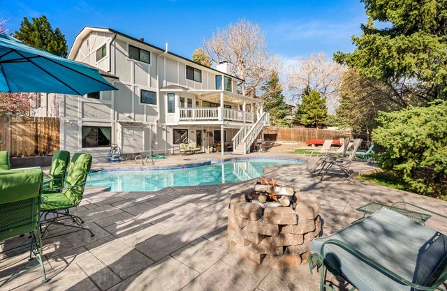 The Good Times Pool House- Walk Out Basement Only