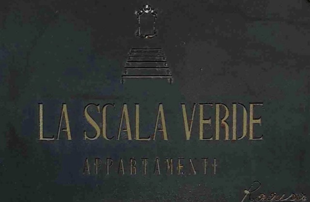 The green staircase, apartment Winter