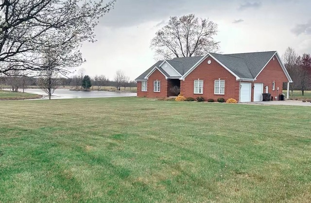The Hanover Haven - Slice of Paradise - 10 minutes to Downtown Madison