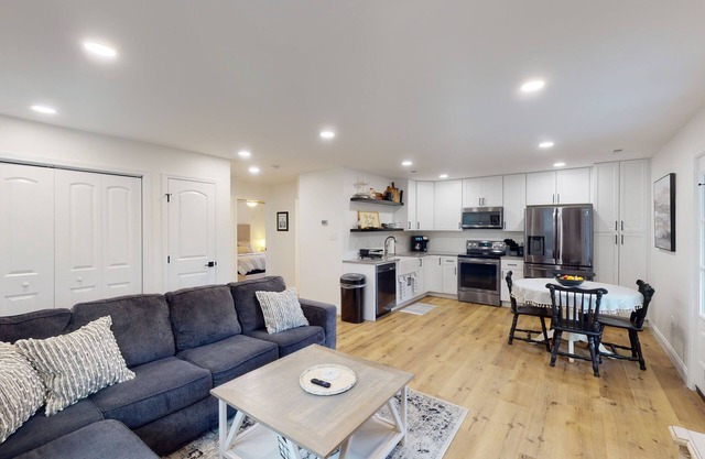 The Haven with an Amazing Location *No Cleaning Fee*