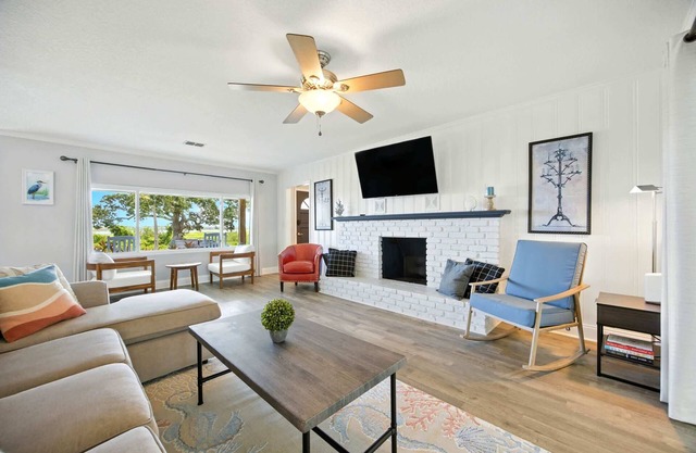 The Heron House - River View