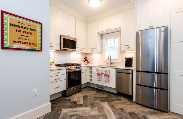 The Herringbone Suite 5 at Union Pier Summer House
