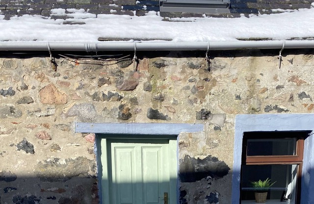THE HOBBIT, a Traditional Fishermans Cottage close to the sea