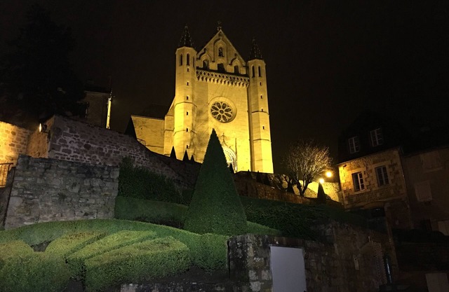 The Houses of Périgord "side Vezere"