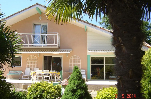 "The house of Marie-Claire" apartment 3 bedrooms 5 people