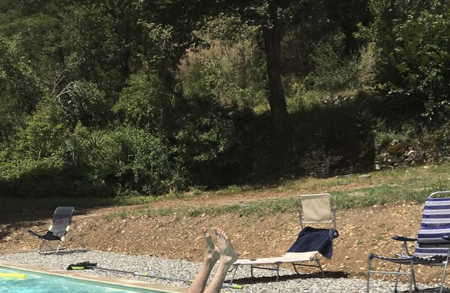 The House with blue shutters: peace, space, nature and a magnificent swimming pool!