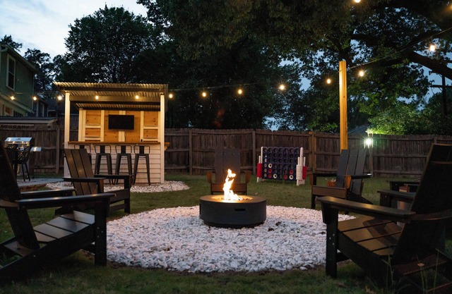 The Iris: Fire pit- bar- pool table