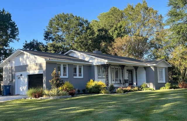 “The Koop” A relaxing retreat within reach
