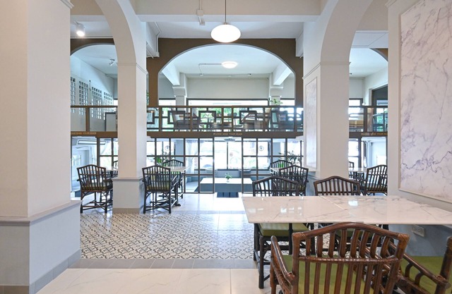 The Krungkasem Srikrung Hotel