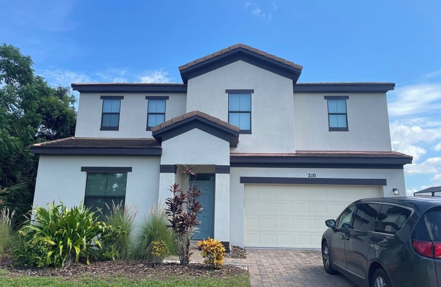 The laid-back 4-bedroom Villa features a private swimming pool in Haines City.