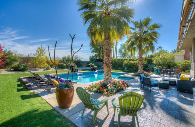 The Little Resort for TWO.