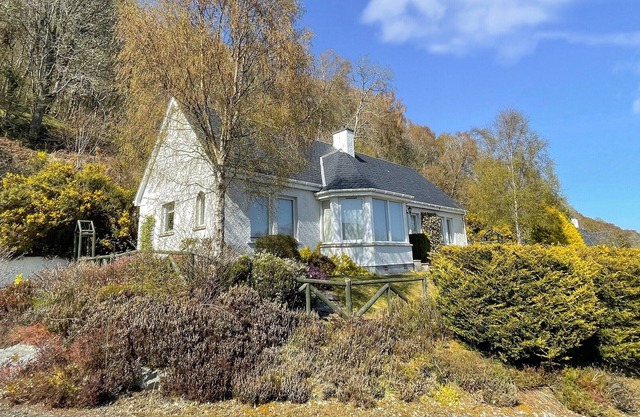 The location overlooking Loch Ness is truly outstanding.