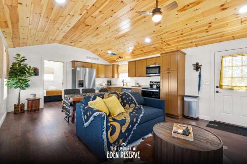 The Lodges at Eden Reserve - Pet Friendly Cabins Near Ark