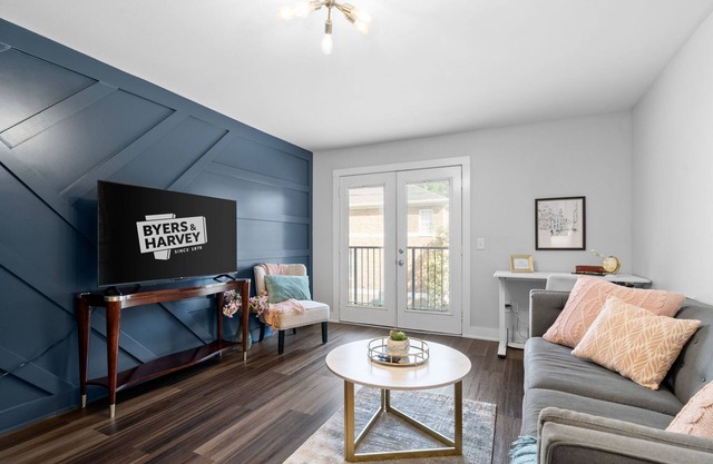 The Lofts of Downtown (540 N 2nd St, #202) | Charming 2-Bedroom in the Heart of Clarksville, TN