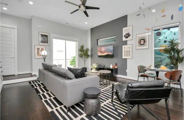 The Mohr Haus | Walk to NRG Stadium | TMC | 3BR3BA