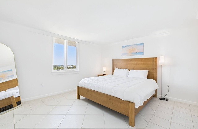 The Nest @ Holiday Isle with Private Beach Access, Pool and Pickleball