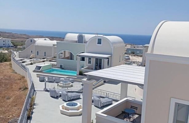 The Noverian Bios Caldera Sunset Suites
