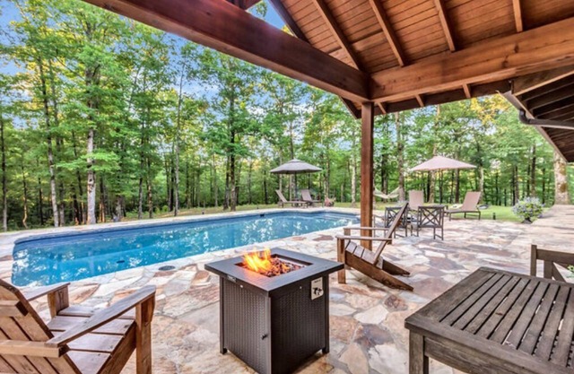 The Oak Suite w/king bed