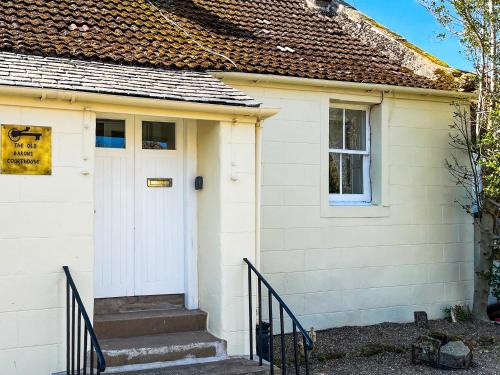 The Old Baron's Courthouse