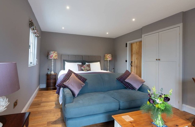 The Old Engineer - Boutique rural retreat