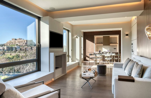 The One Acropolis | Deluxe Suite