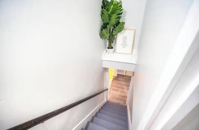 The Onion Ranch, 2 BED with free onsite parking