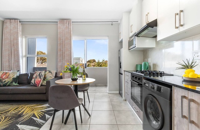 The Orion 18 - One Bedroom Apartment, Sleeps 2