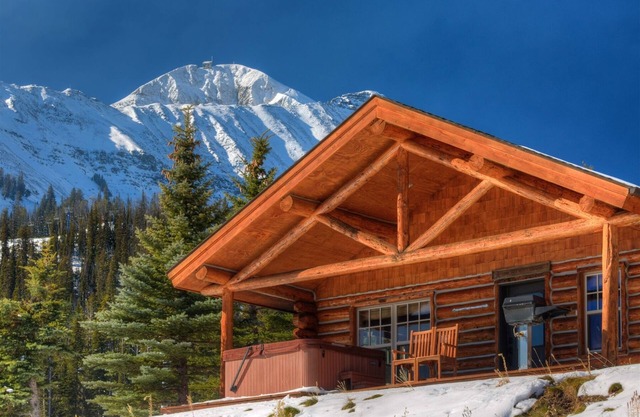 The Outlaw-Cowboy Heaven Cabin, Best Ski-in/out & Views, New Bathrooms, Hot Tub