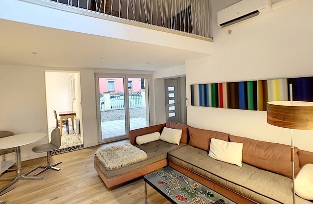 "the patio", just for you, in the peace and quiet.